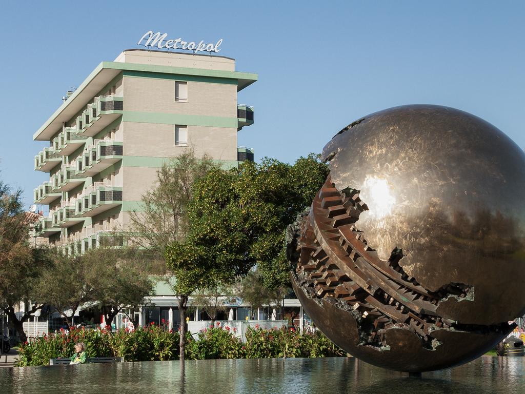 Hotel Metropol Pesaro Exteriör bild